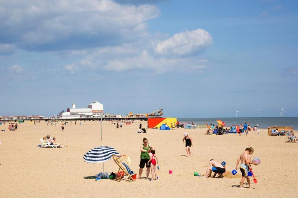 The Lyndhurst Guest House Great Yarmouth Eksteriør bilde