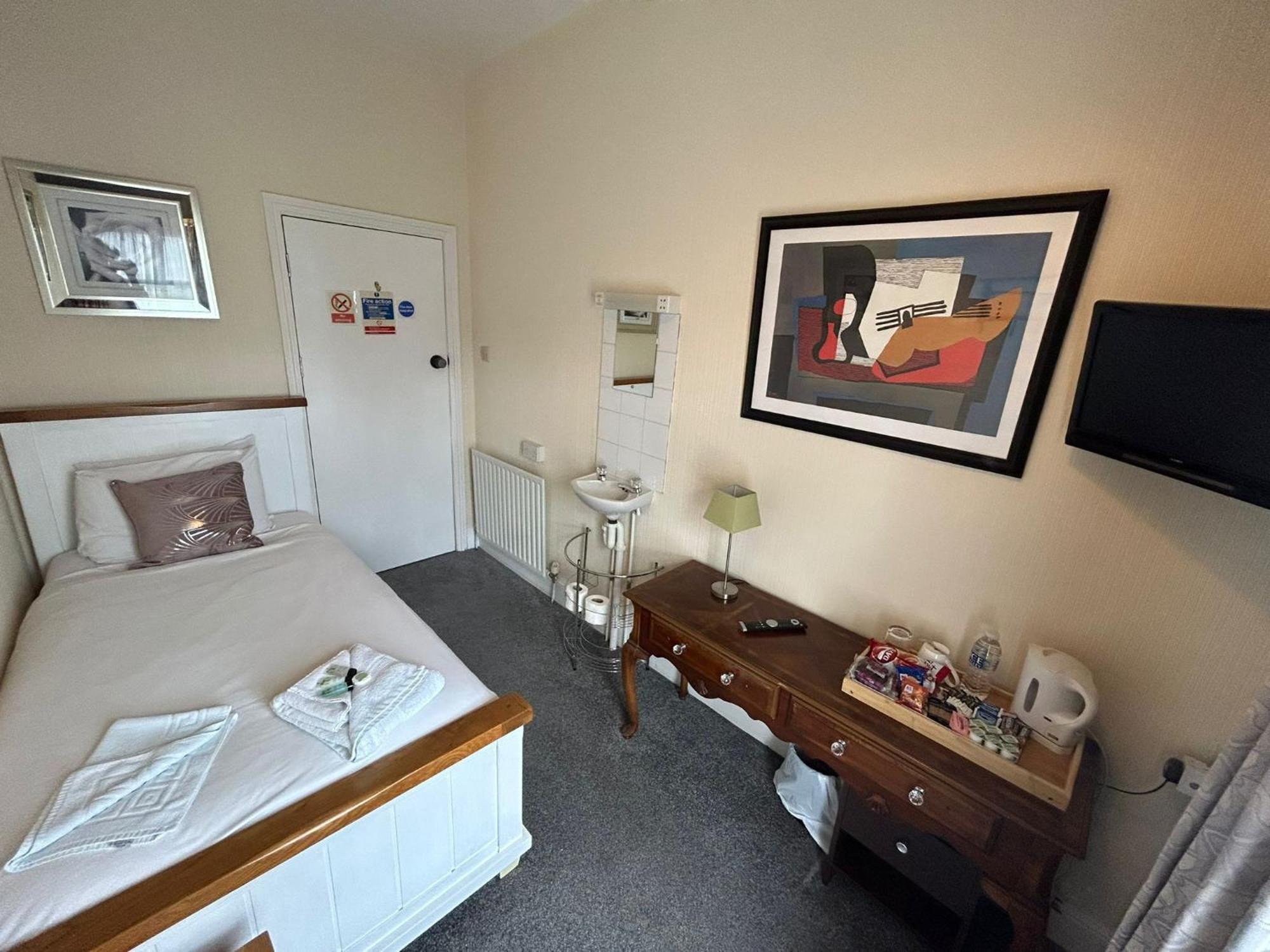 The Lyndhurst Guest House Great Yarmouth Eksteriør bilde
