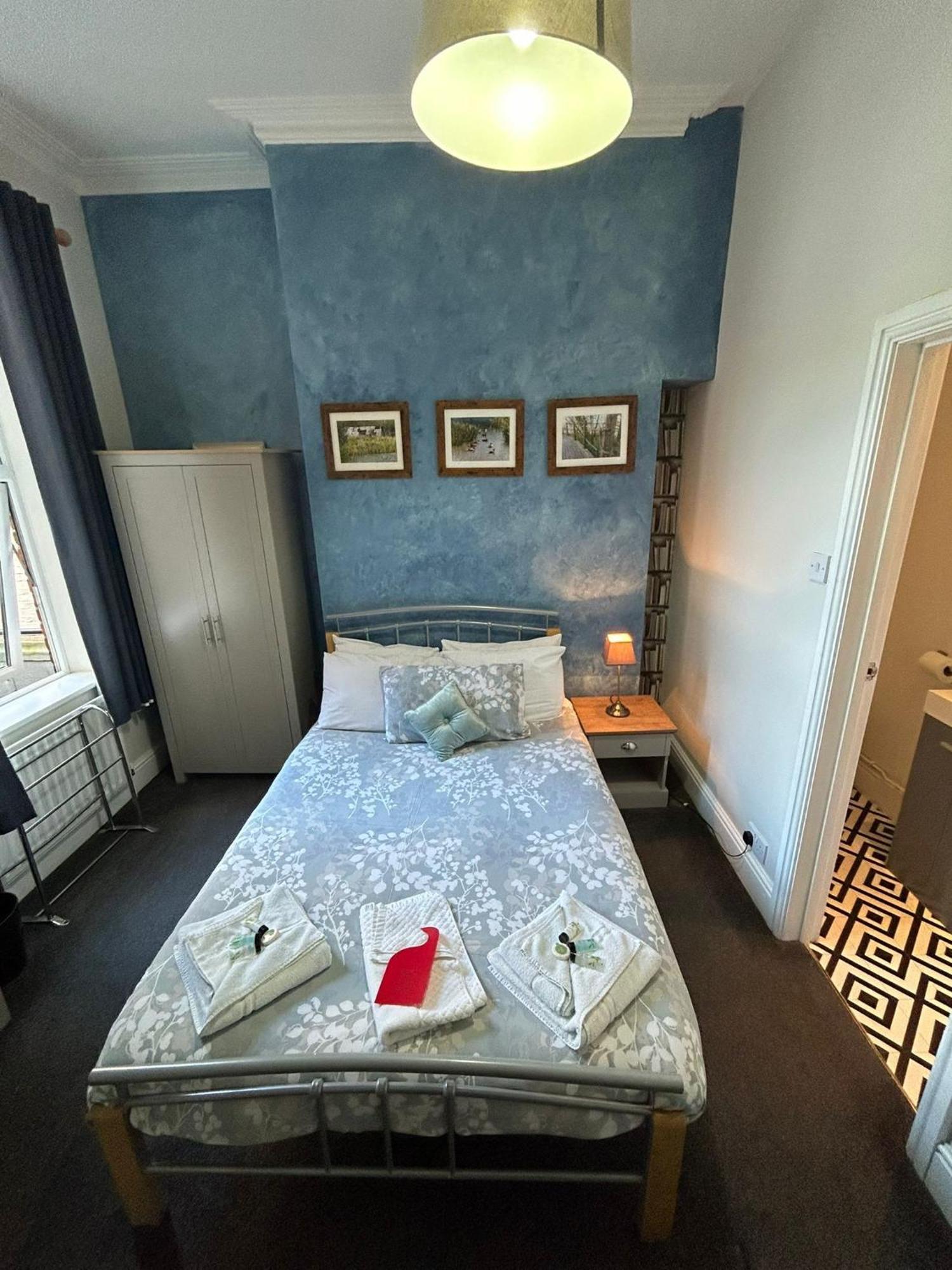 The Lyndhurst Guest House Great Yarmouth Eksteriør bilde