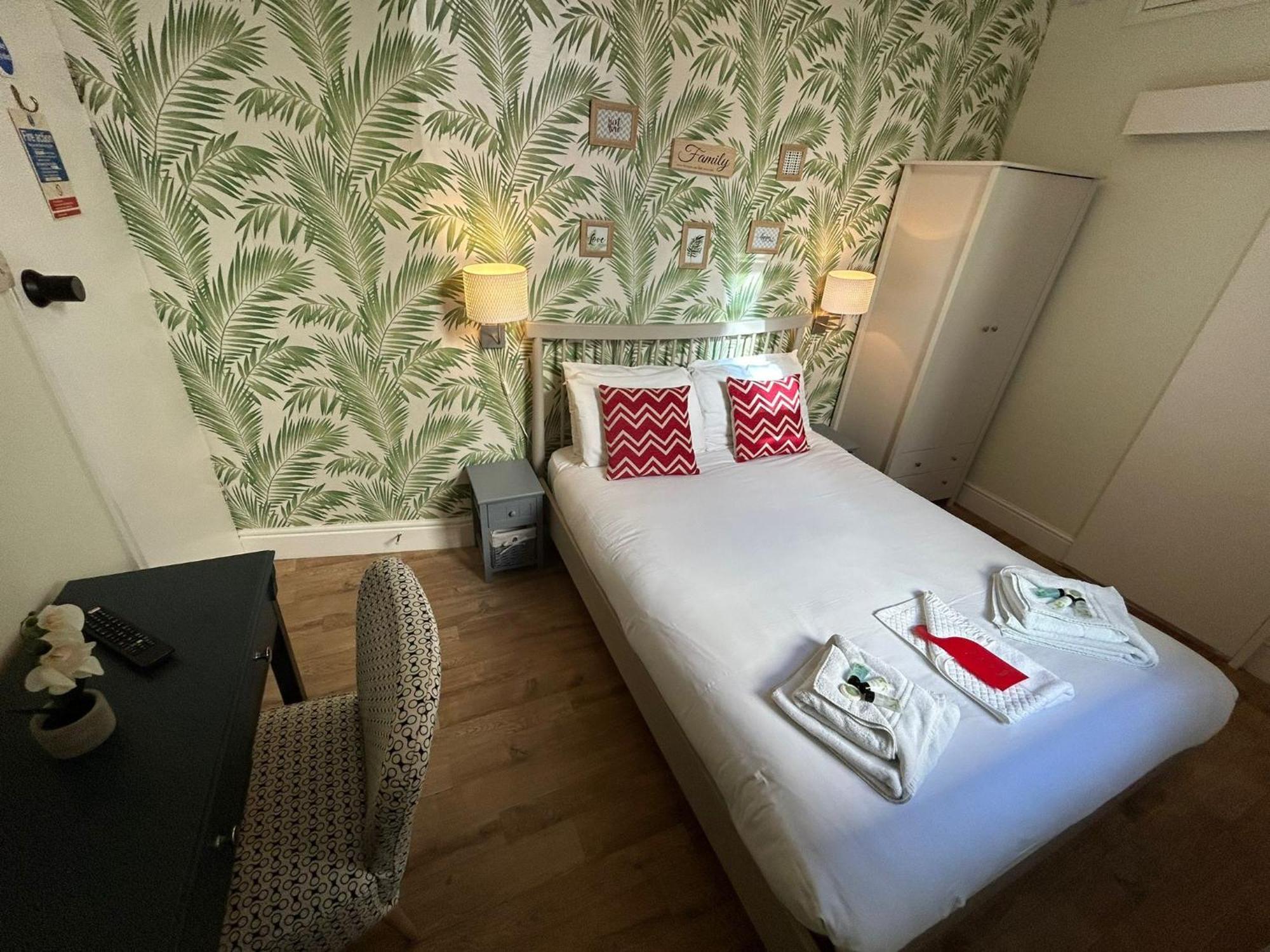 The Lyndhurst Guest House Great Yarmouth Eksteriør bilde